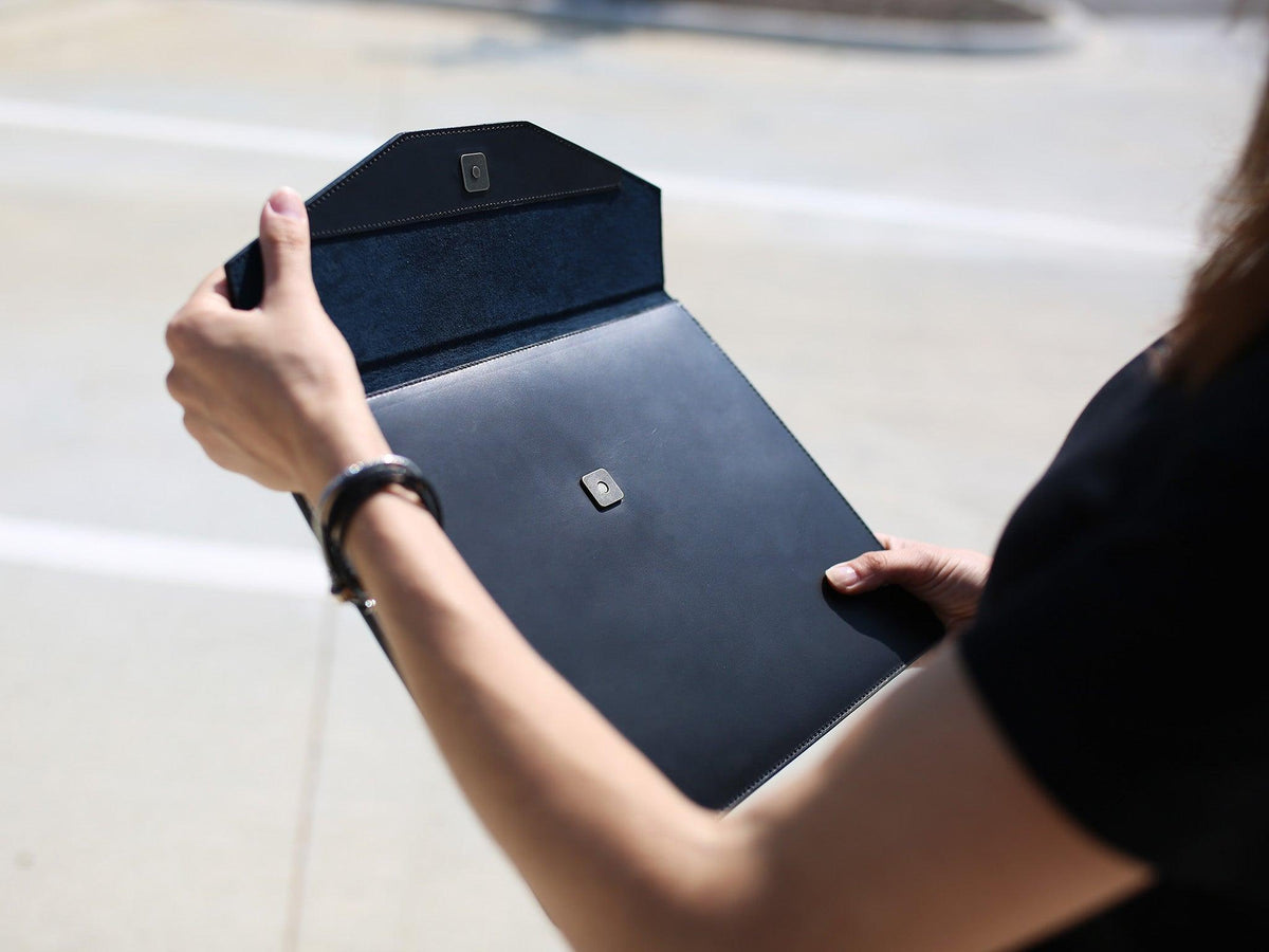 leather document holder Multicoloured,Black - LeColporteur Oily