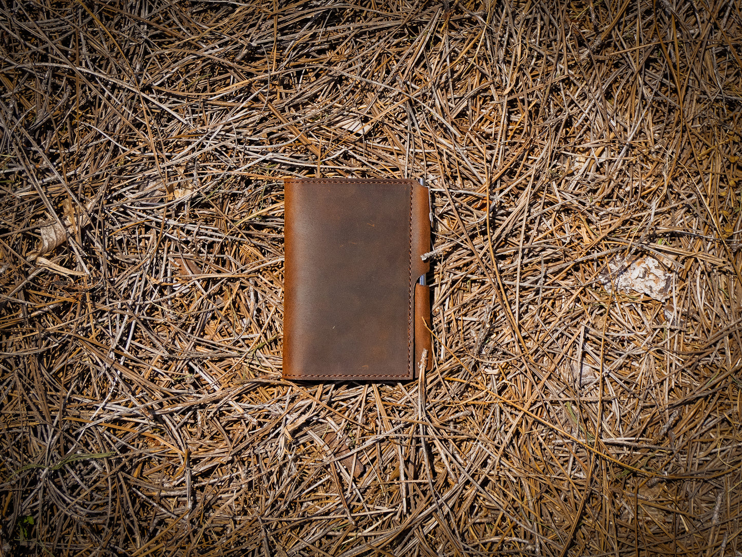 Crazy Horse Leather Journal Wallet with Pen XS - Brown