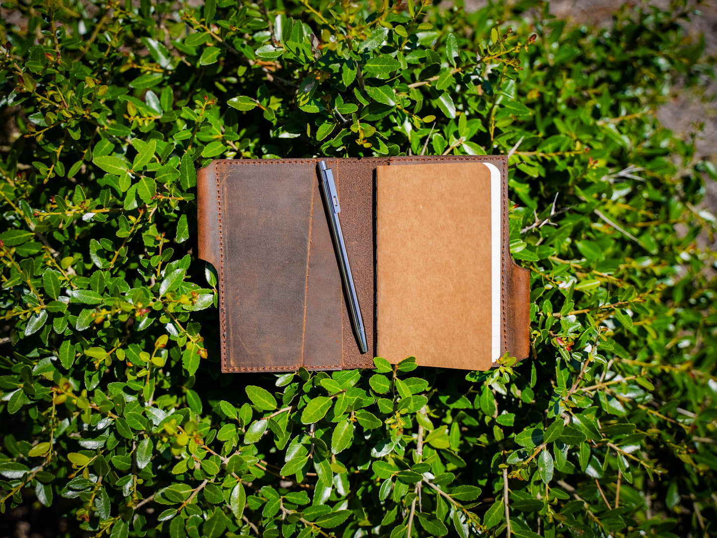 Crazy Horse Leather Journal Wallet with Pen XS - Brown