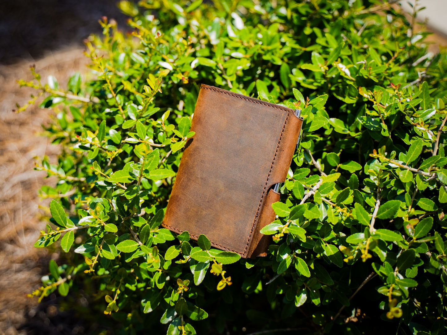 Crazy Horse Leather Journal Wallet with Pen XS - Brown