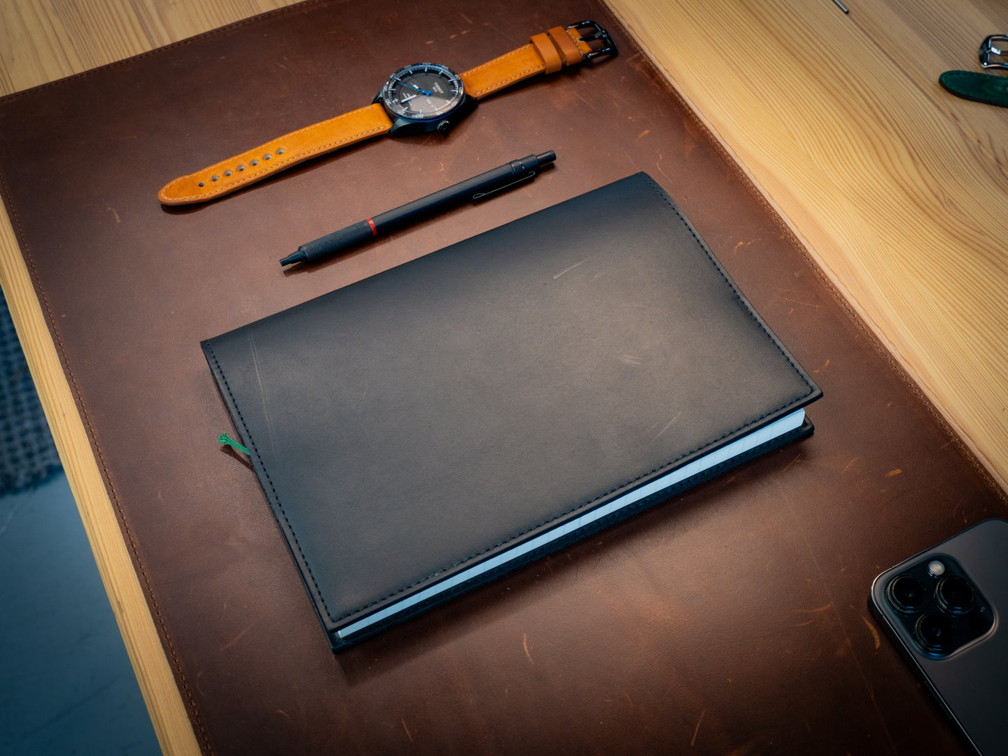 Milwaukee Leather Midori Notebook Cover - Black