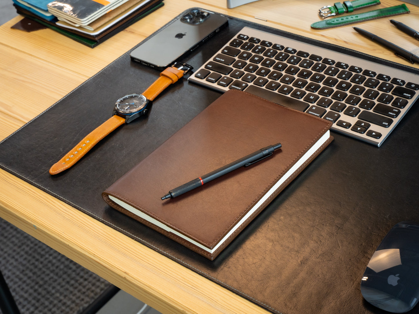 Milwaukee Leather Midori Notebook Cover - Chestnut