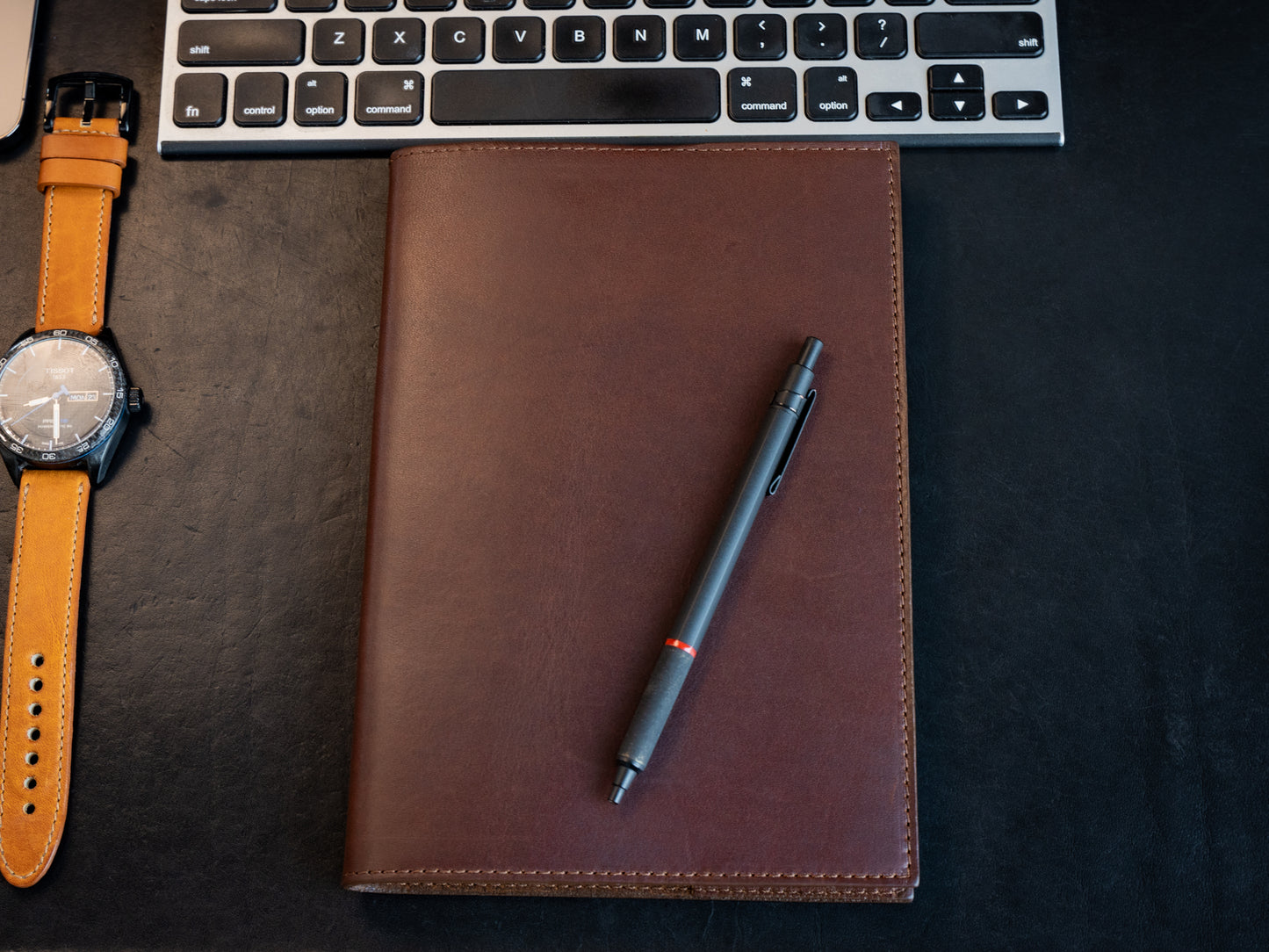 Milwaukee Leather Midori Notebook Cover - Chestnut