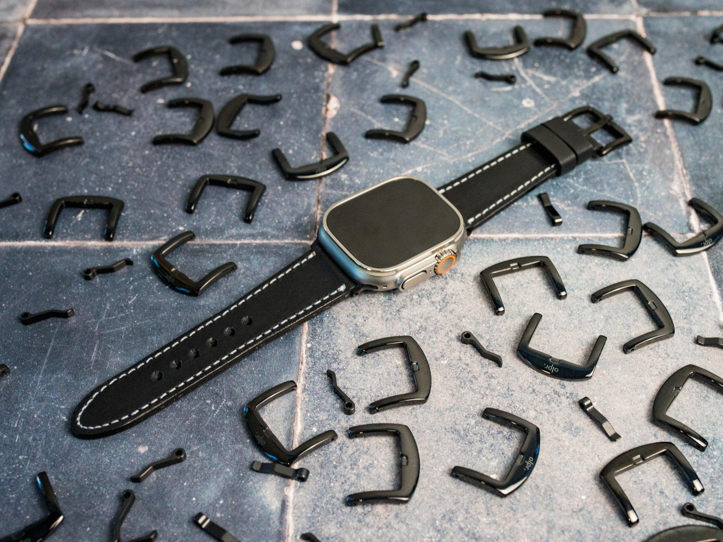 Milwaukee Leather Apple Watch Band - Black - olpr.