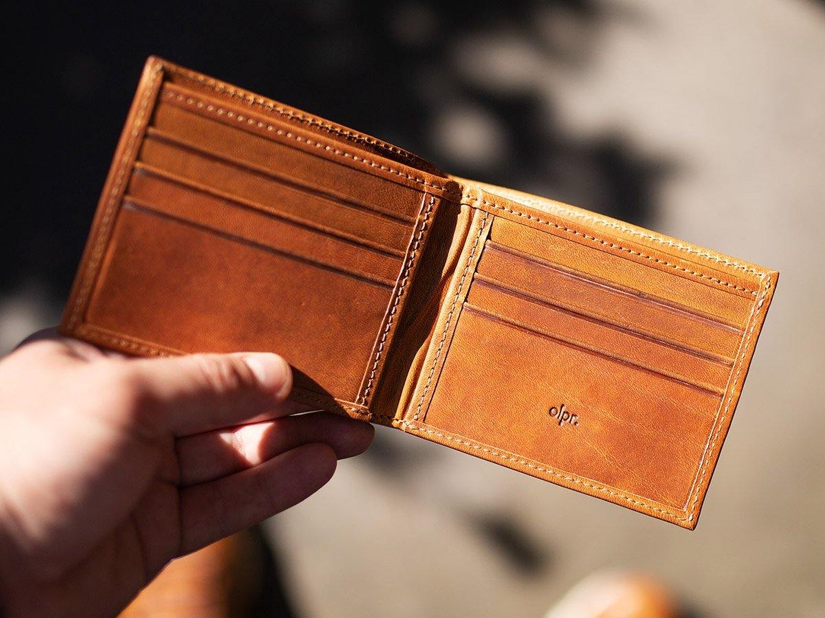 Classic Leather Bifold Wallet - Natural Wallet - olpr.