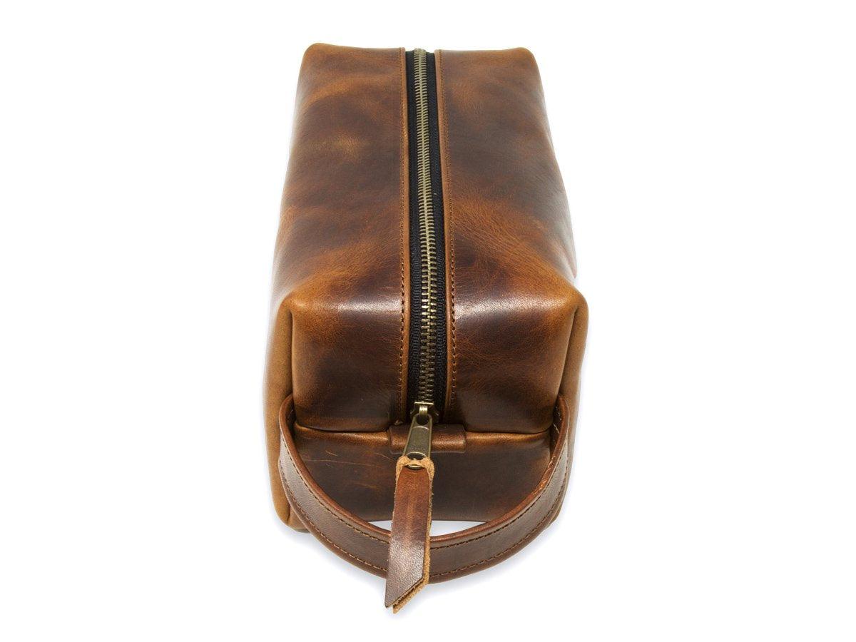 Milwaukee Leather Dopp Kit with Handle - Chestnut Toiletry Bag - olpr.