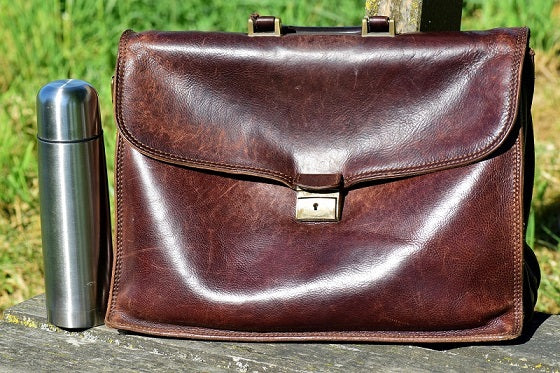 How to Clean a Leather Bag
