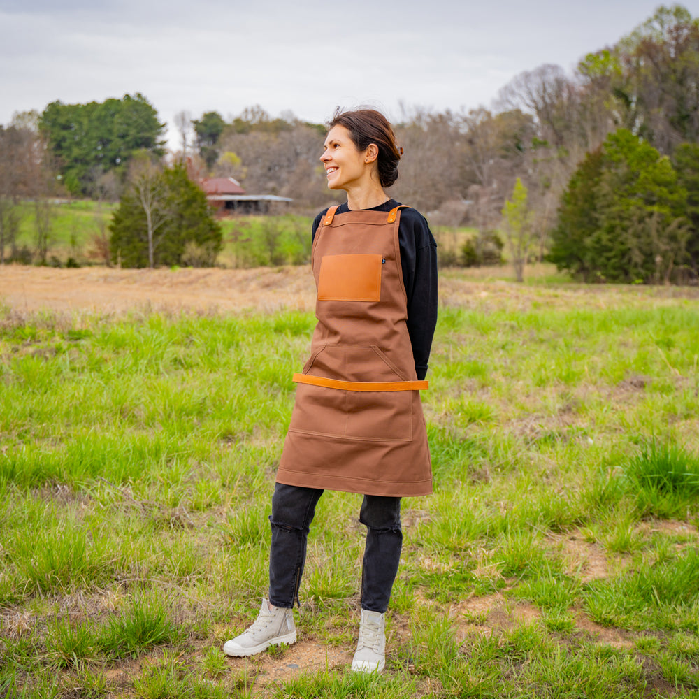 
                      
                        Canvas and Leather Apron - Cinnamon
                      
                    