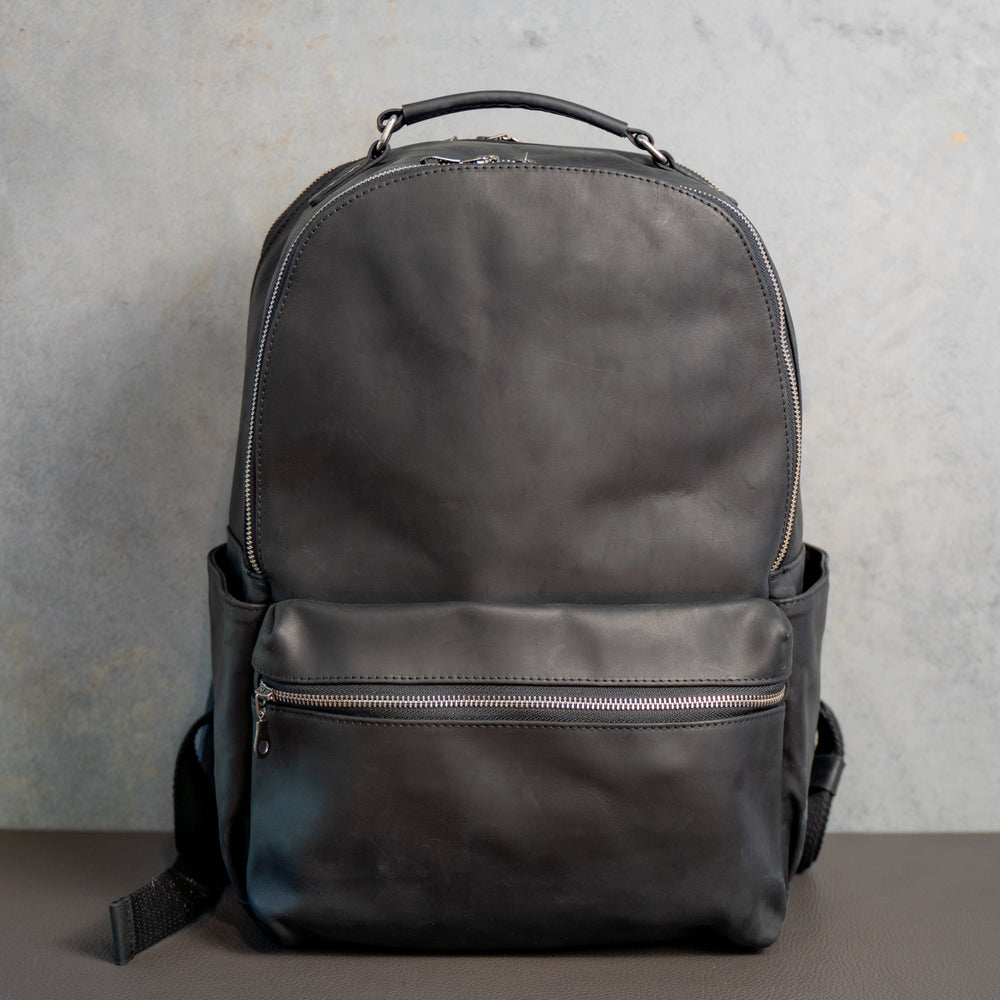 
                      
                        Crazy Horse Leather Backpack Urban for Man - Black
                      
                    