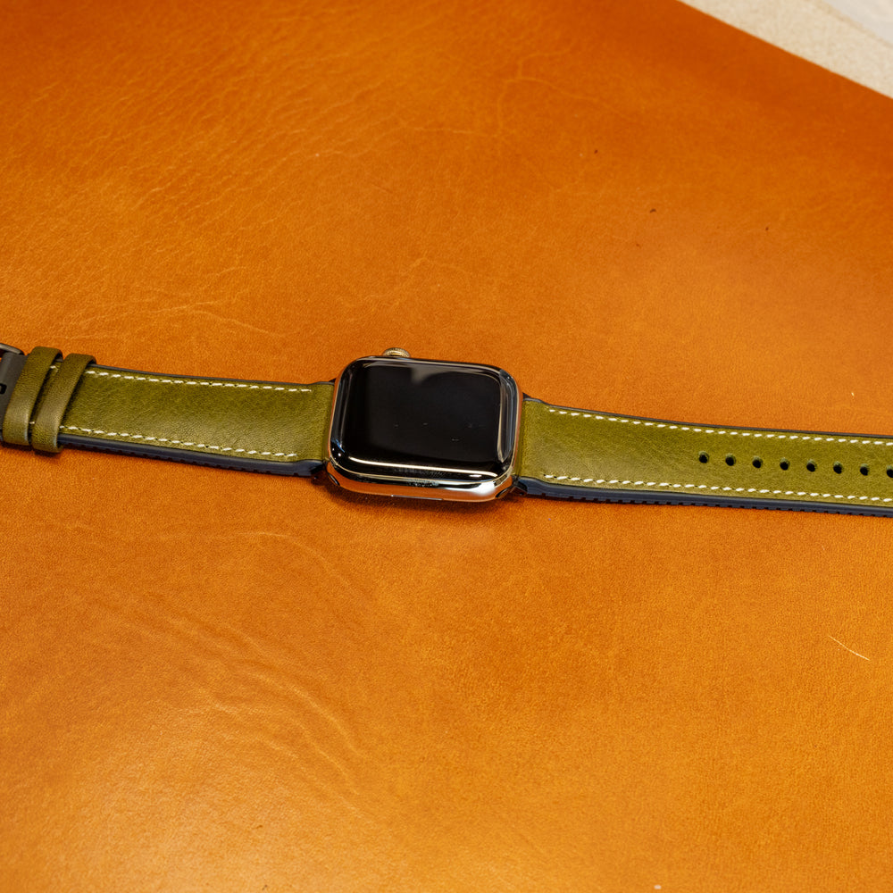 
                      
                        Italian Leather Apple Watch Band with Rubber Backing - Green
                      
                    