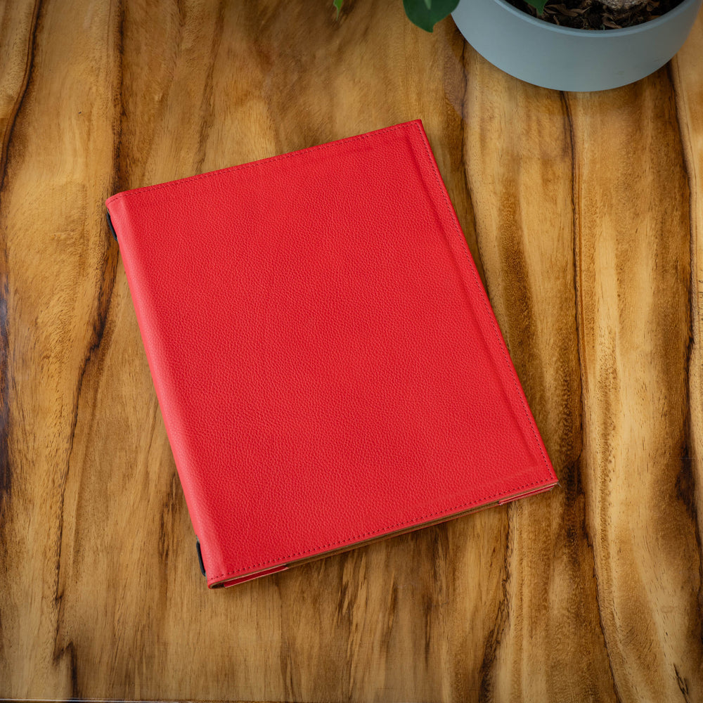 
                      
                        Italian Leather Hardcover Menu with Corners - Red
                      
                    