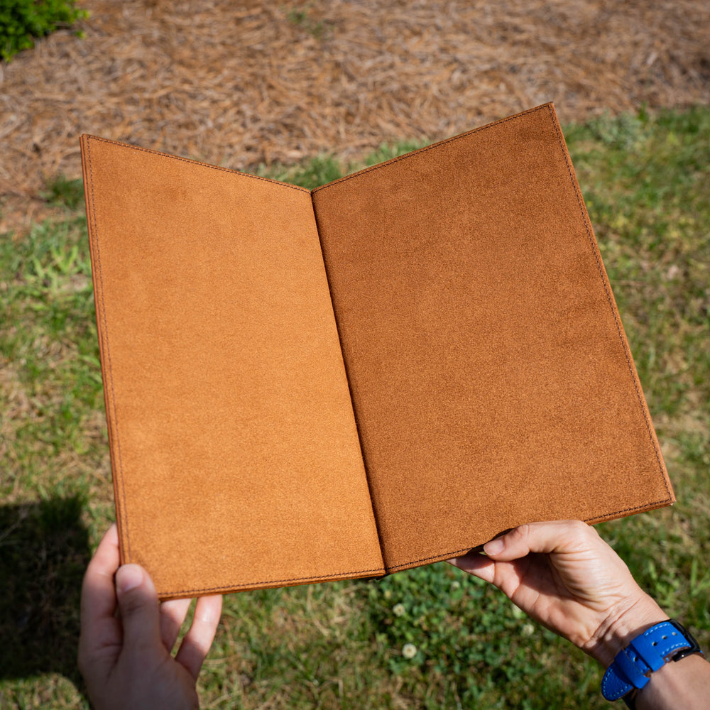 
                      
                        Italian Leather Menu with Chicago Screws - Brown
                      
                    