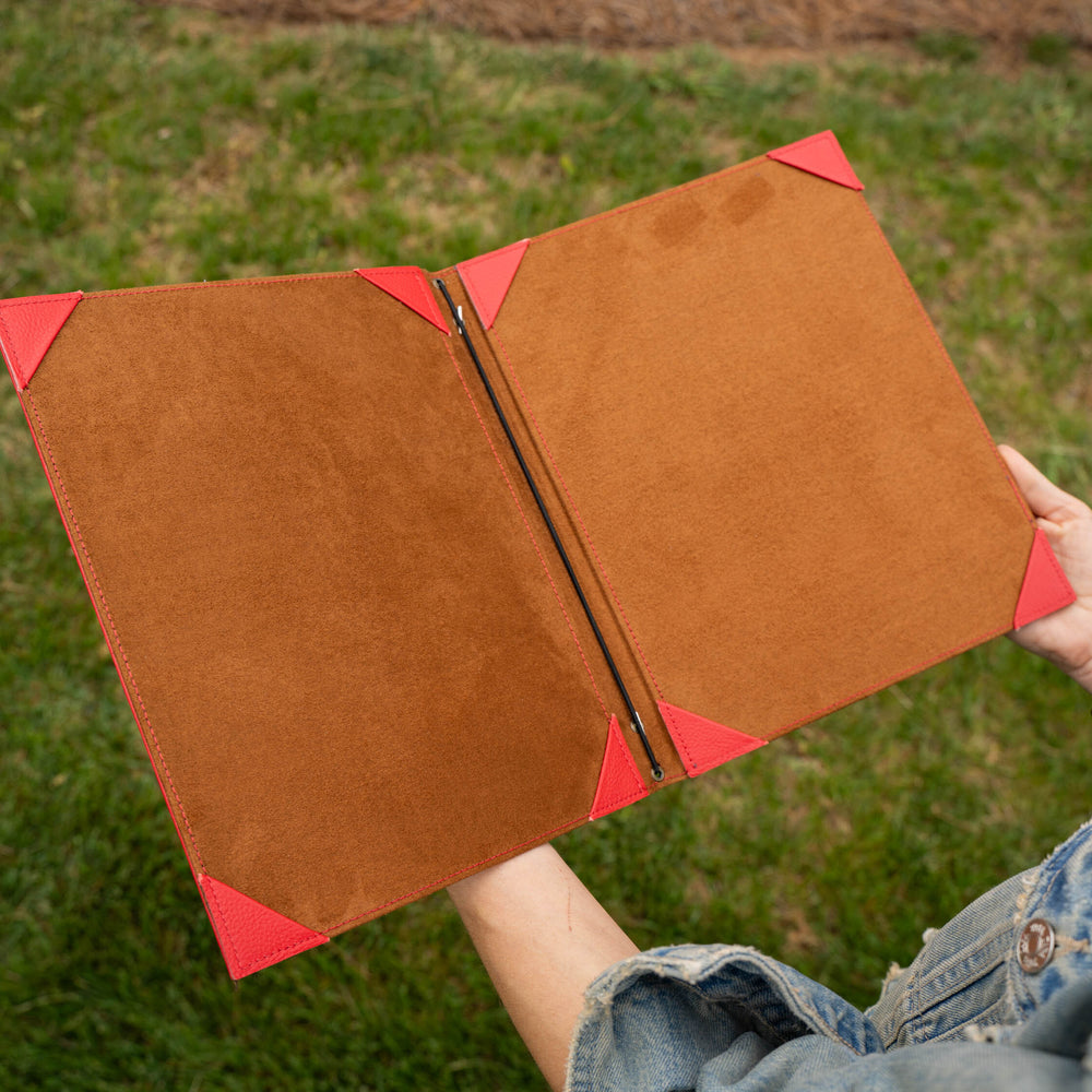 
                      
                        Italian Leather Hardcover Menu with Corners - Red
                      
                    