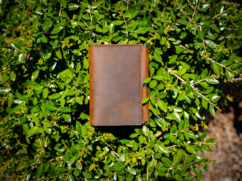 Crazy Horse Leather Journal Wallet with Pen XS - Brown