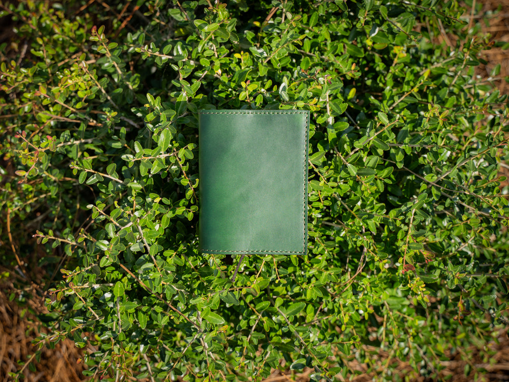 Milwaukee Leather Midori Notebook Cover - Green Moss