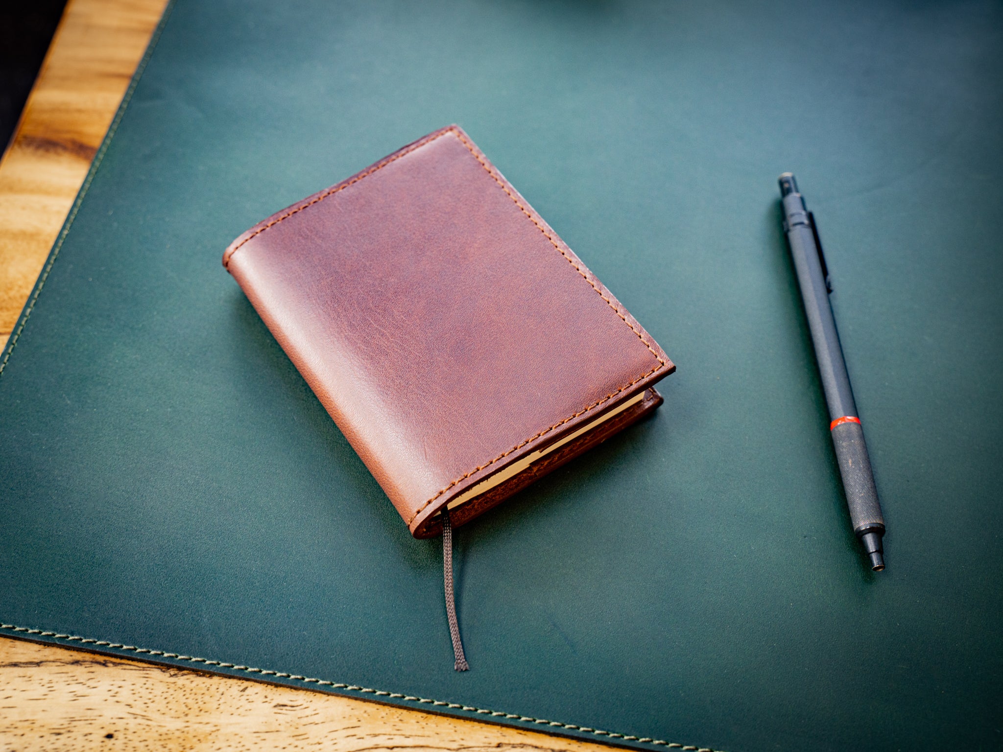 Milwaukee Leather Midori Notebook Cover - Chestnut | olpr.