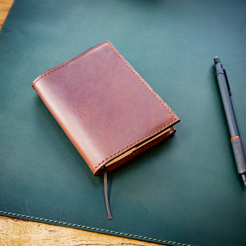 
                      
                        Milwaukee Leather Midori Notebook Cover - Chestnut
                      
                    