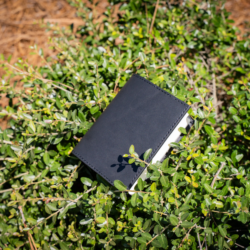 
                      
                        Milwaukee Leather Midori Notebook Cover - Black
                      
                    