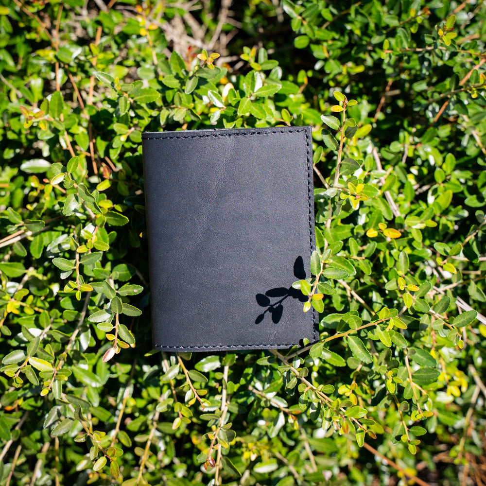 
                      
                        Milwaukee Leather Midori Notebook Cover - Black
                      
                    
