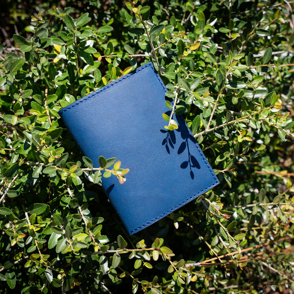 
                      
                        Milwaukee Leather Midori Notebook Cover - Blue
                      
                    