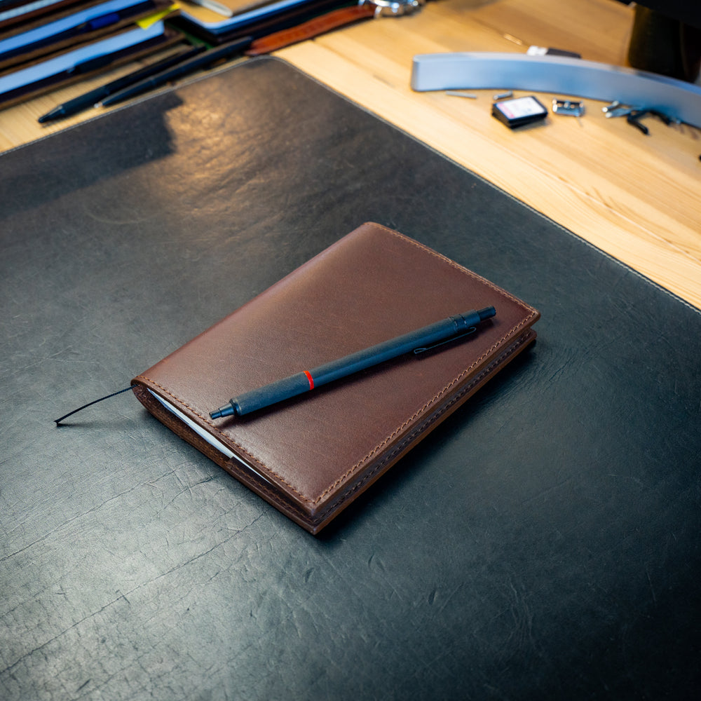 
                      
                        Milwaukee Leather Midori Notebook Cover - Chestnut
                      
                    