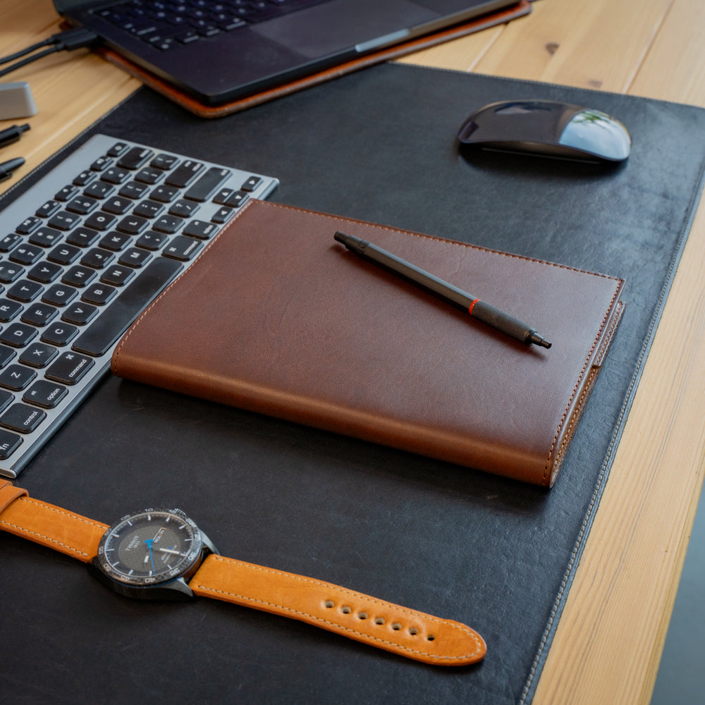 Milwaukee Leather Midori Notebook Cover - Chestnut