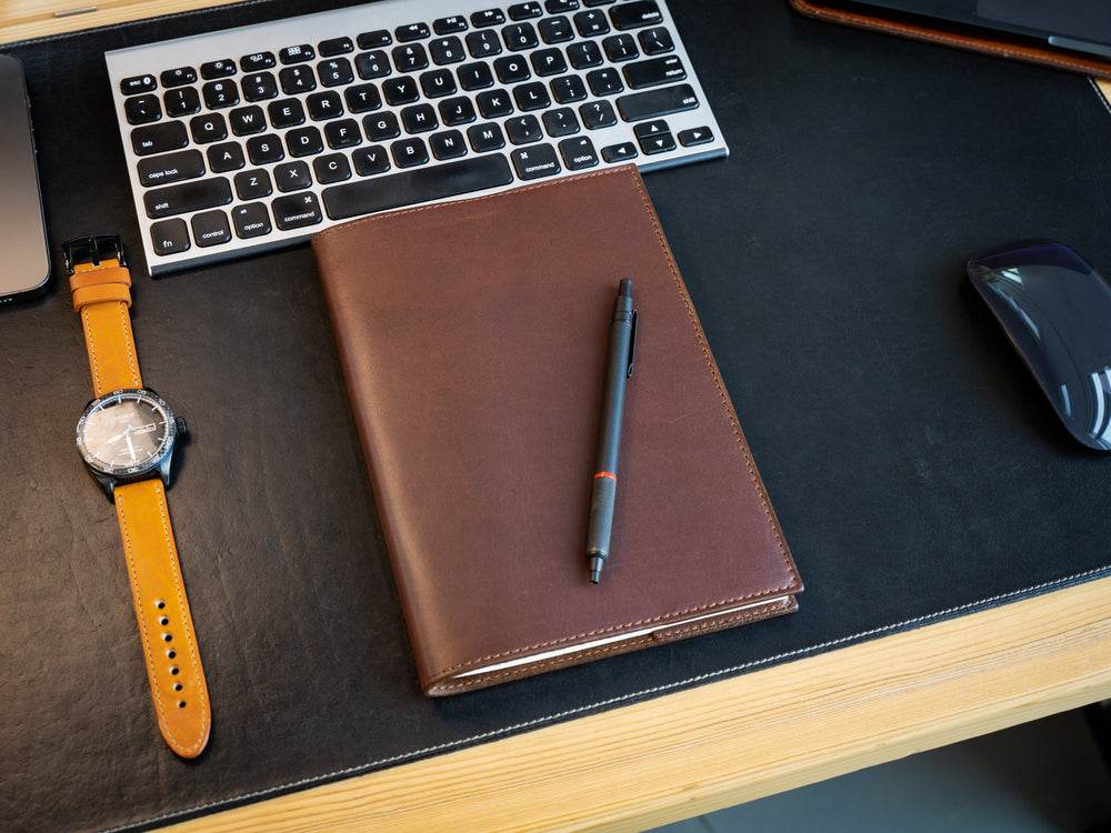 Milwaukee Leather Midori Notebook Cover - Chestnut