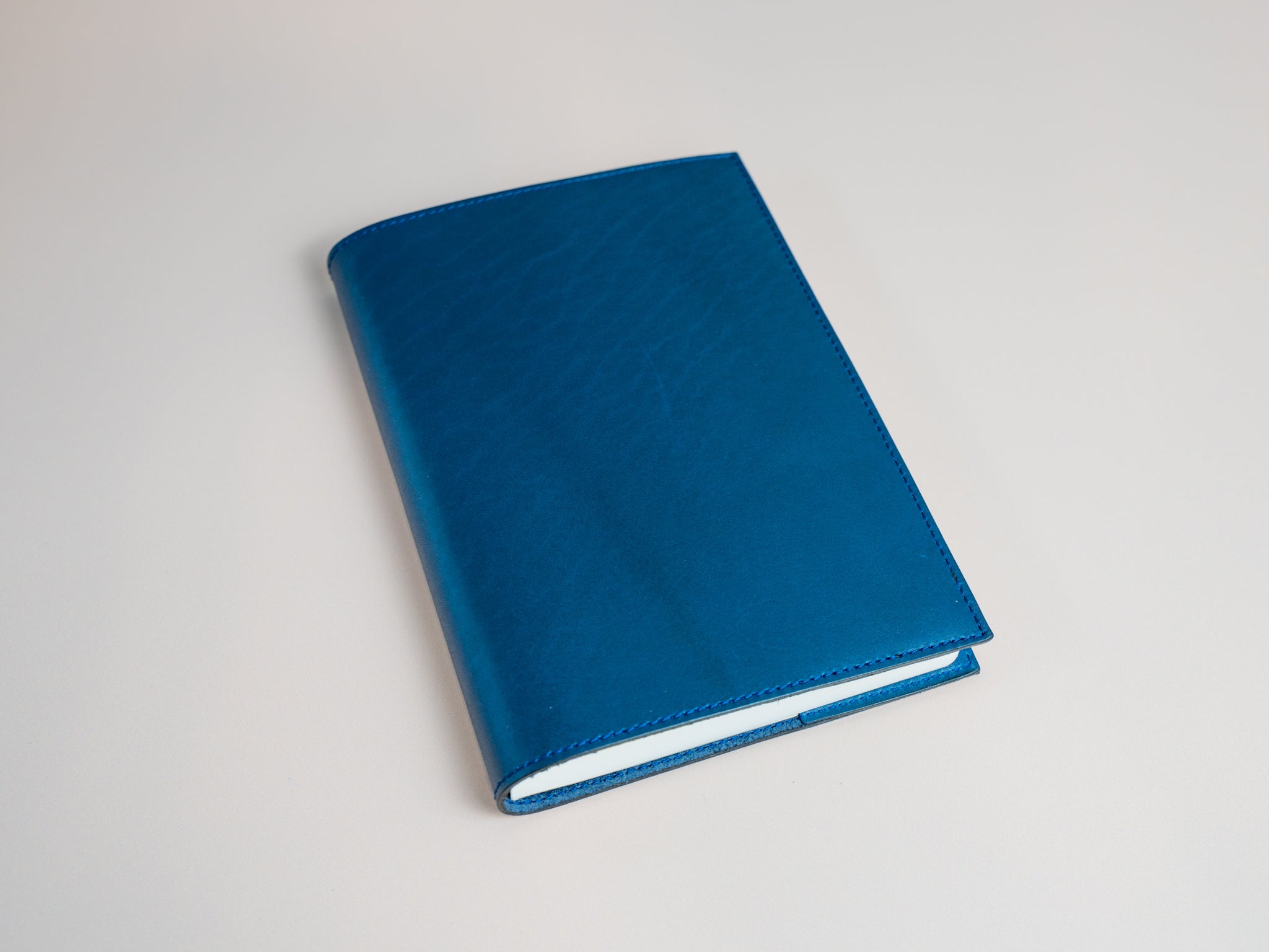 洋書　Handmade s Milwaukee Leather Nanami Seven Seas A5 Journal - Navy | olpr USA