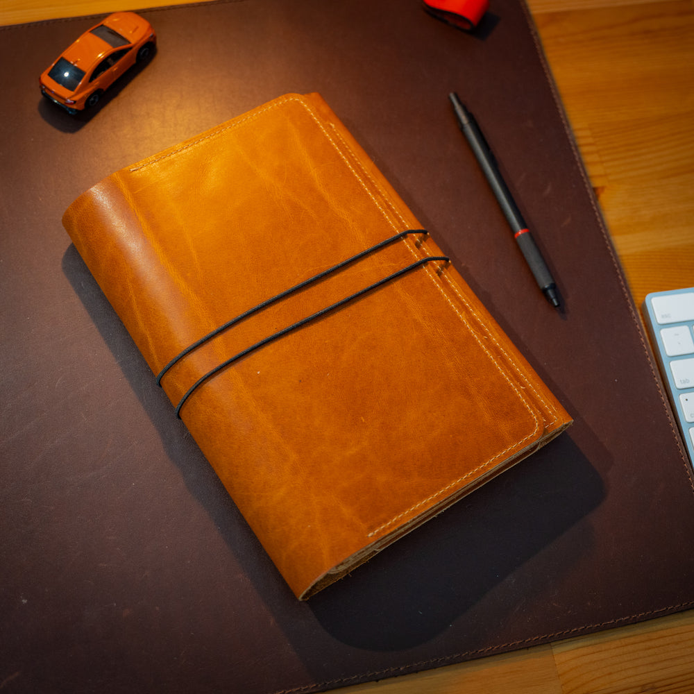 
                      
                        Milwaukee Leather Padfolio Pro - Natural
                      
                    