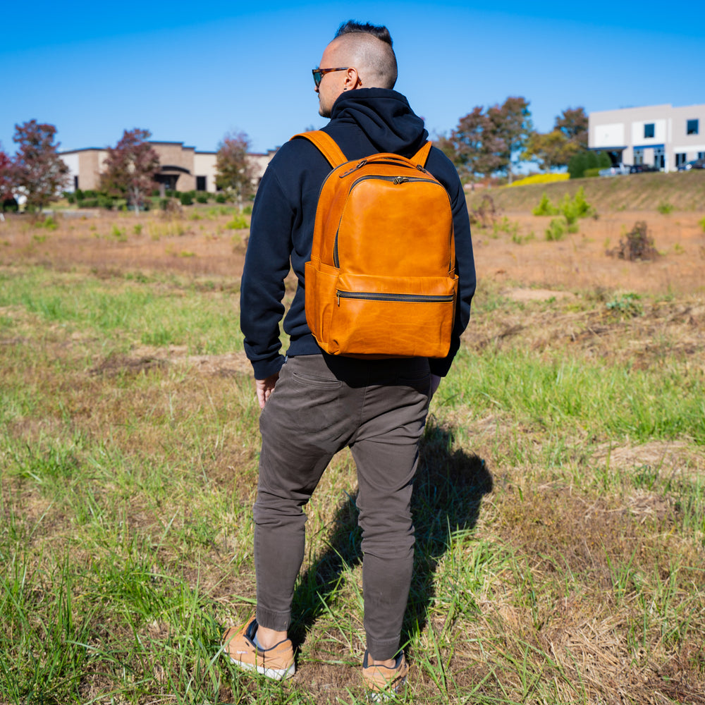 
                      
                        Milwaukee Leather Backpack Urban for Man - Natural
                      
                    