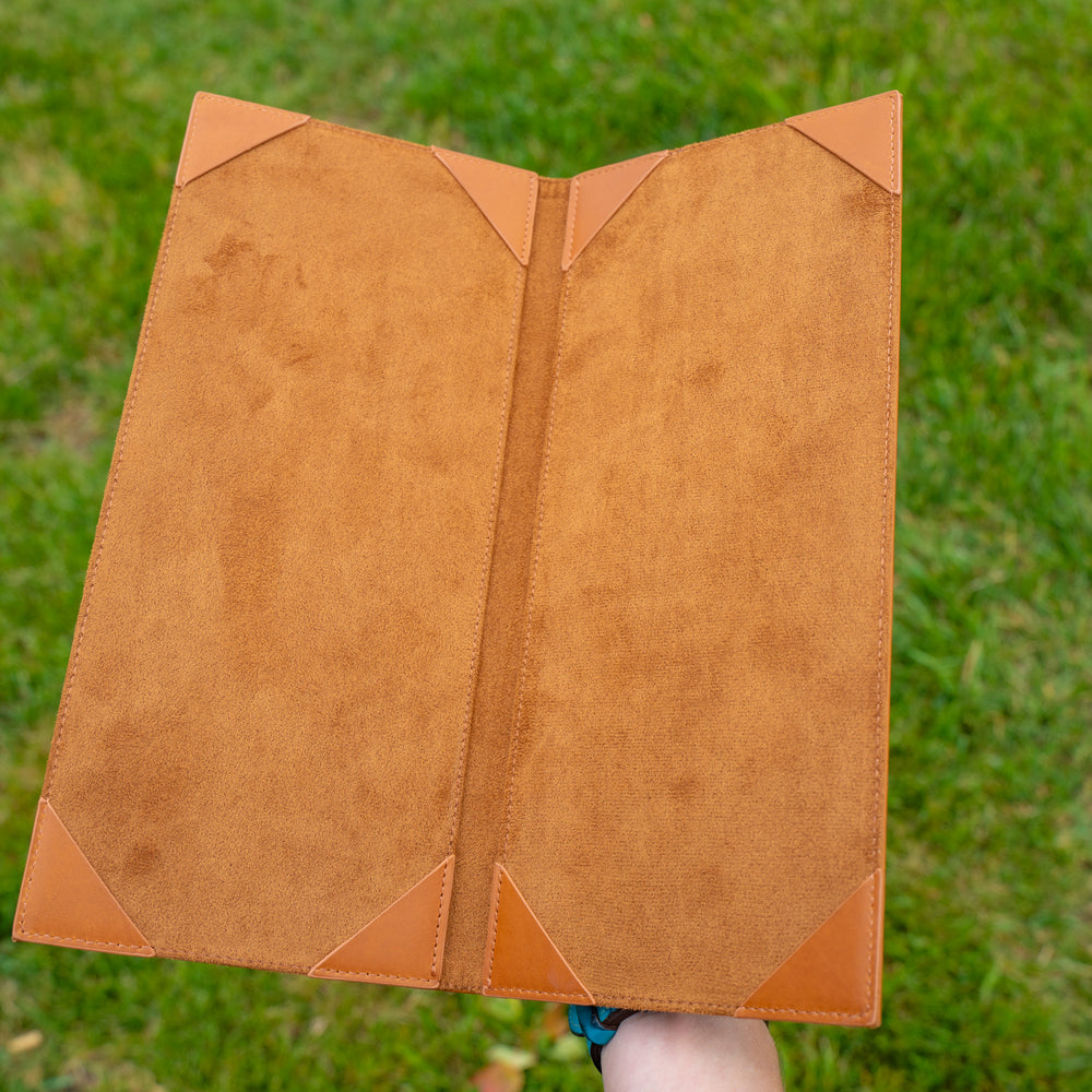 
                      
                        Vintage Leather Bifold Menu - Whiskey
                      
                    