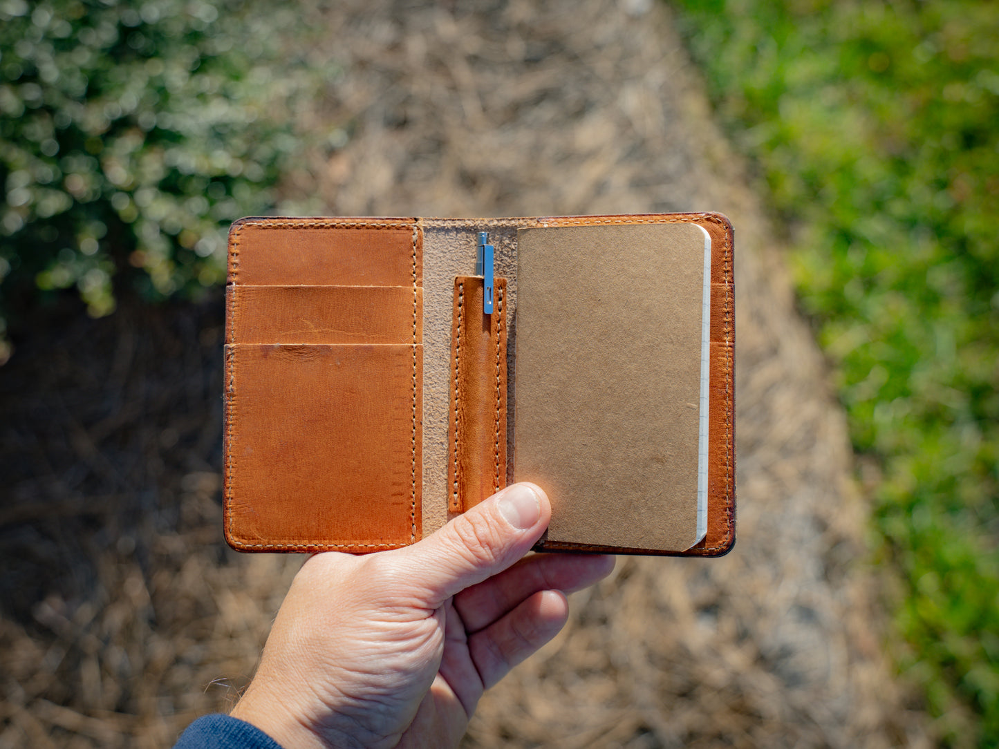 Milwaukee Leather Journal Wallet 3.0 with Pen XS - Natural