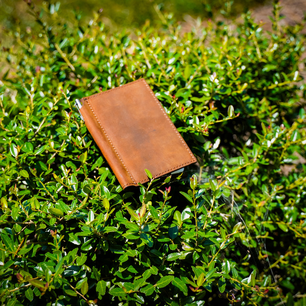 
                      
                        Crazy Horse Leather Mini Journal with Pen - Brown
                      
                    