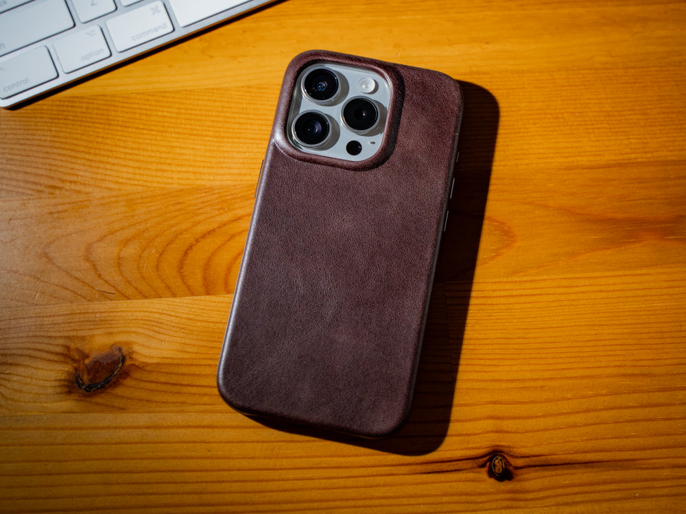 iPhone 15 Leather Case - Dark Brown