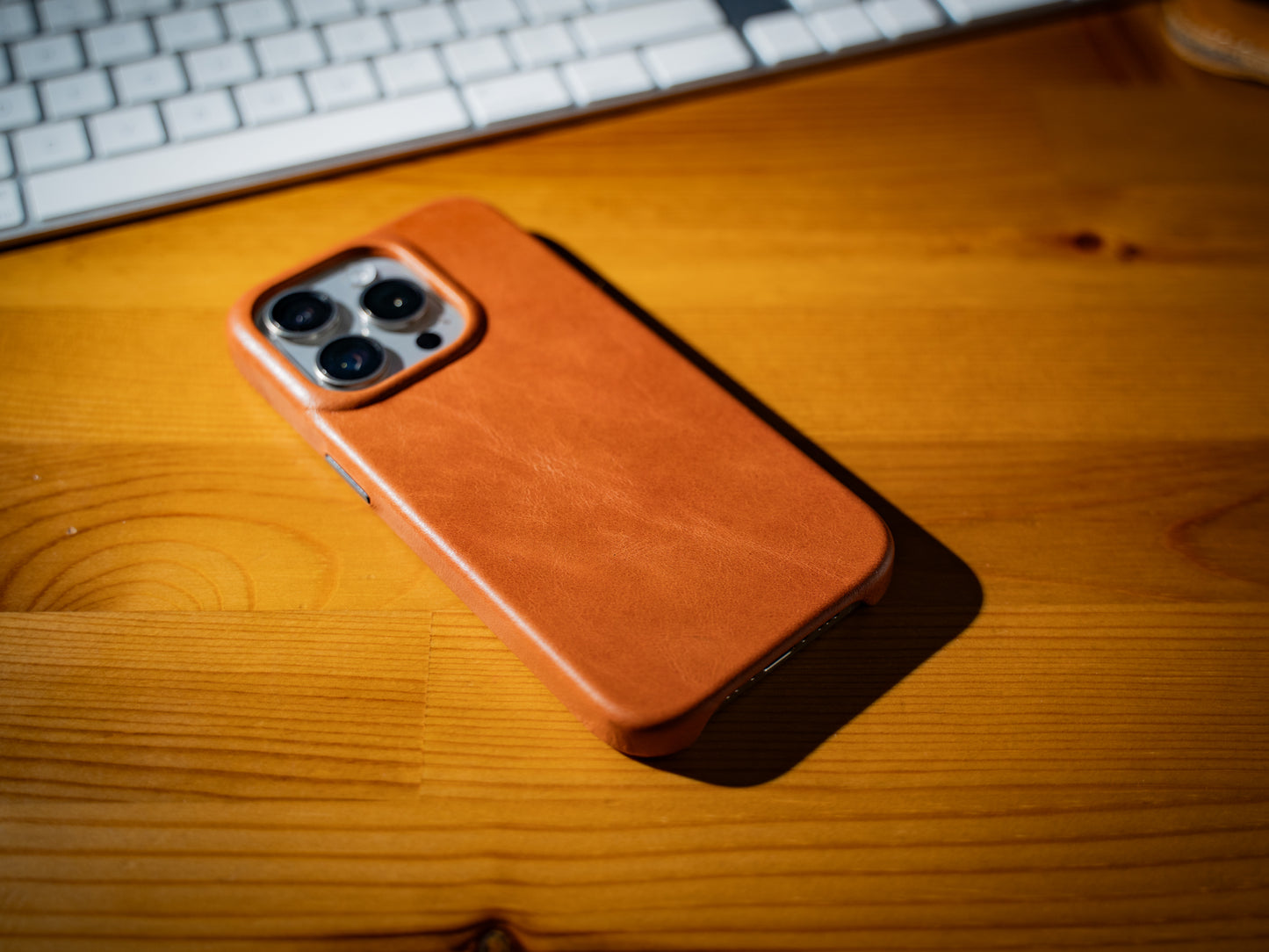 iPhone 16 Leather Case - Natural