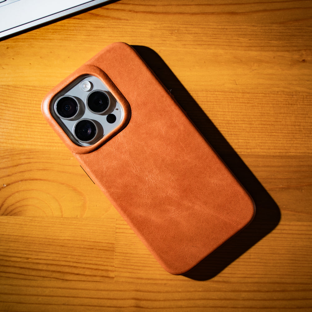 
                      
                        iPhone 16 Leather Case - Natural
                      
                    