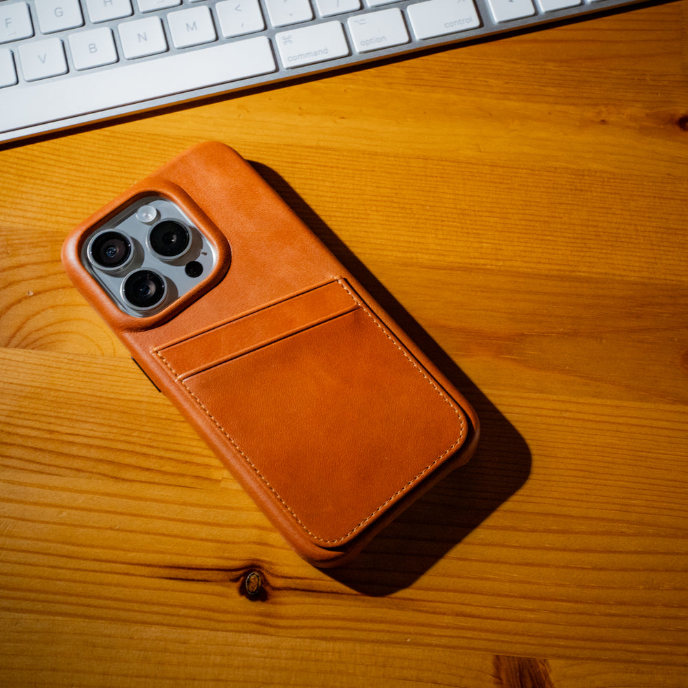 iPhone 16 Leather Case with Pockets - Natural