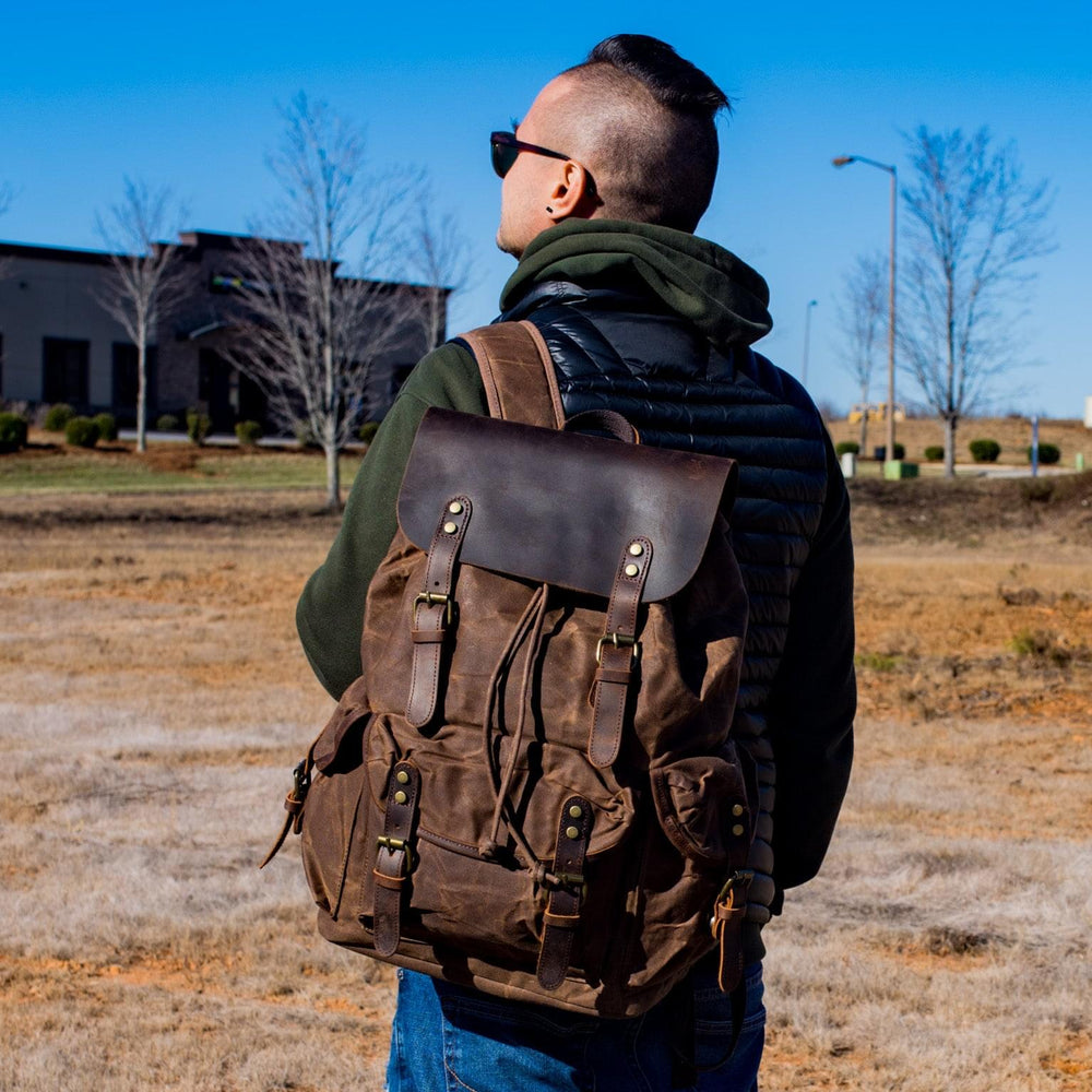 
                      
                        Canvas and Crazy Horse Leather Backpack Adventure for Man
                      
                    