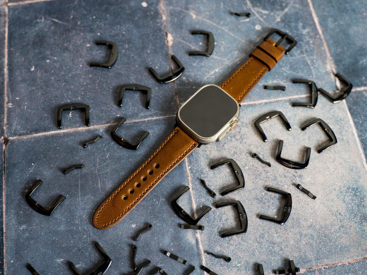 Milwaukee Leather Apple Watch Band - Chestnut | olpr USA display picture 1