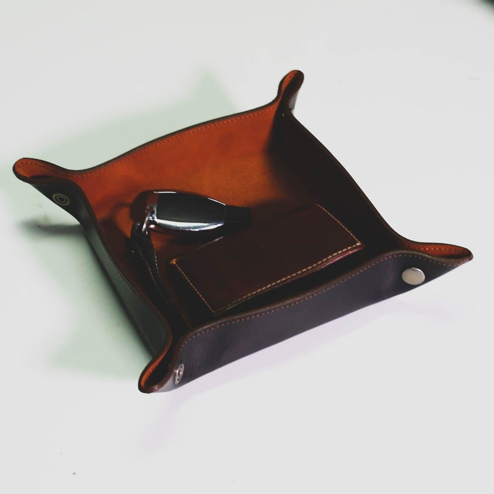 
                      
                        Milwaukee Leather Key Tray - Black Tray - olpr.
                      
                    