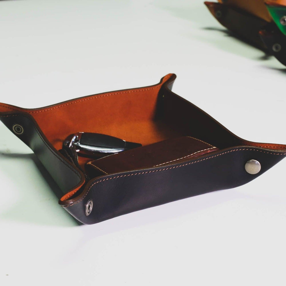 
                      
                        Milwaukee Leather Key Tray - Black Tray - olpr.
                      
                    