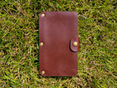 Milwaukee Leather Simple Server Book - Chestnut Checkbook Covers - olpr.