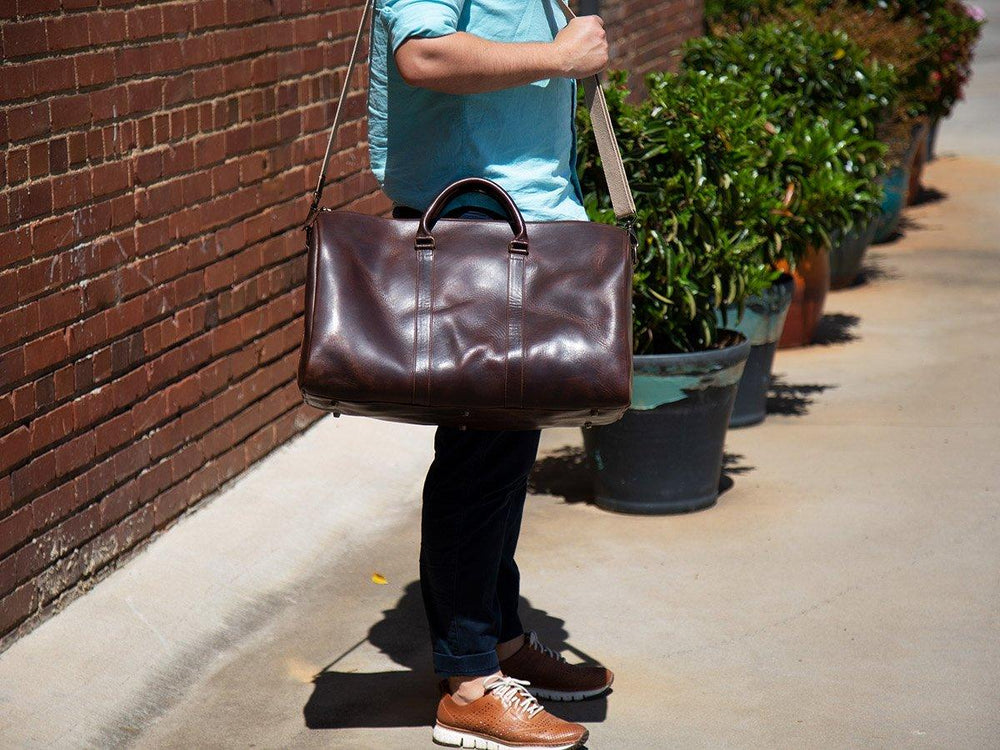 
                      
                        Horween Leather Duffle Bag - Chestnut Weekend Bag - olpr.
                      
                    