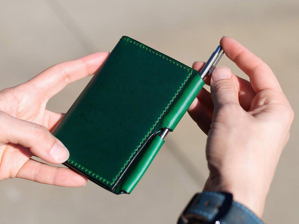 
                      
                        Milwaukee Leather Journal Wallet with Pen XS - Green Small Notebook - olpr.
                      
                    