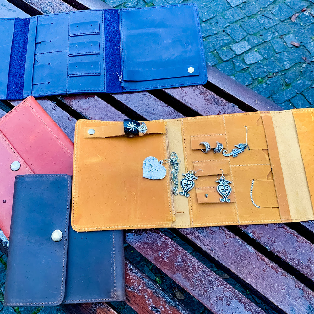 
                      
                        Handmade Leather Jewelry Case Jewelry Organizer - olpr.
                      
                    