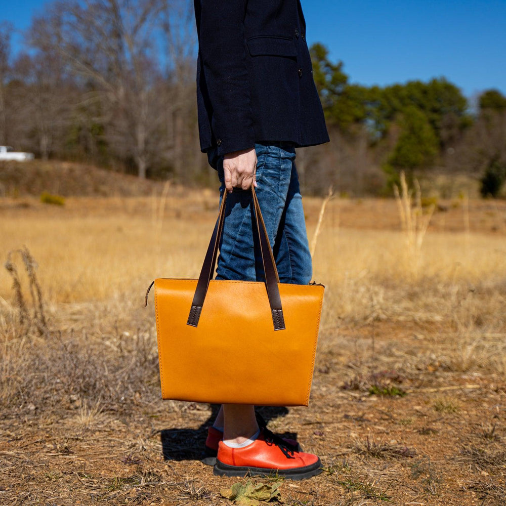 
                      
                        Milwaukee Leather Julia Tote Bag - Natural Tote Bag - olpr.
                      
                    