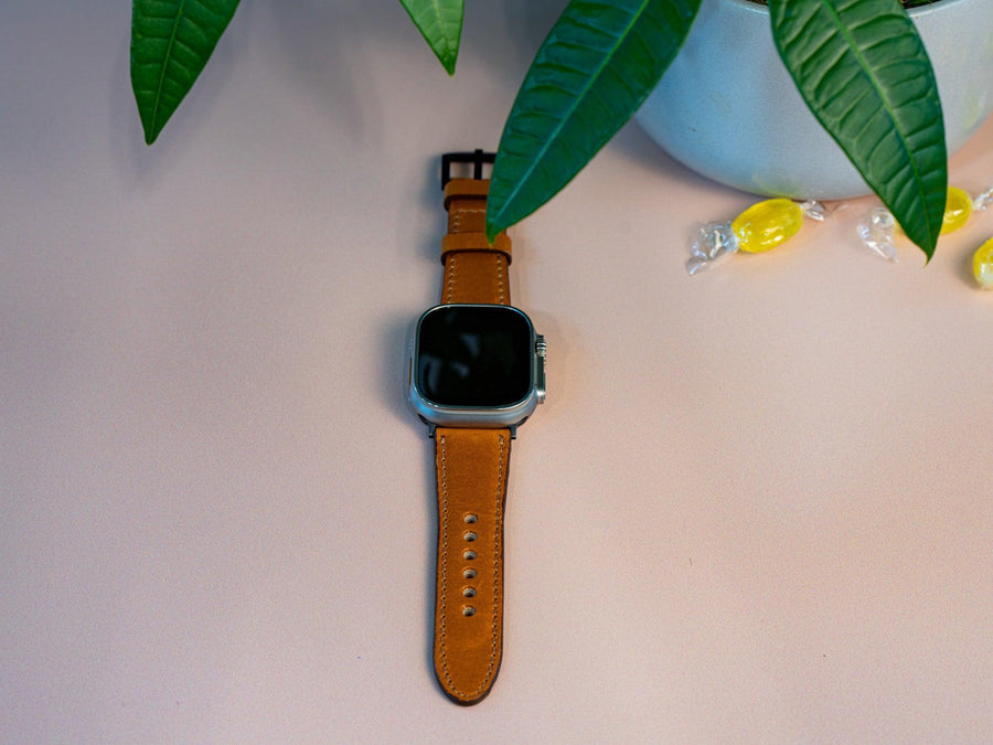 Milwaukee Leather Apple Watch Band - Natural - olpr.