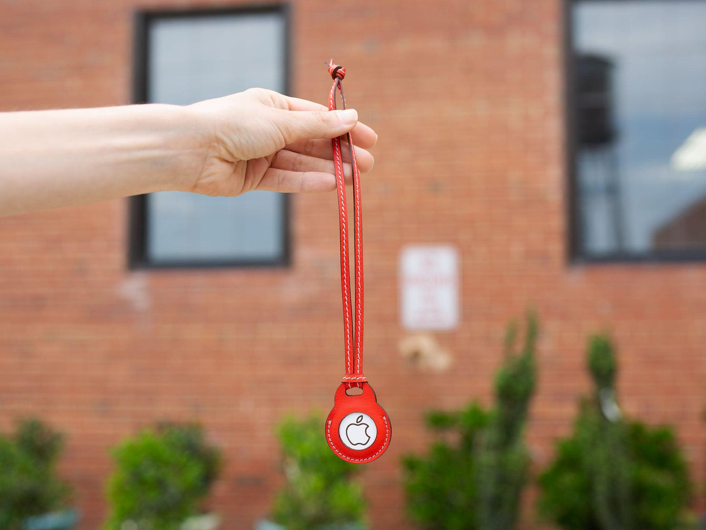 Italian Leather AirTag Bag Charm AirTag - olpr.