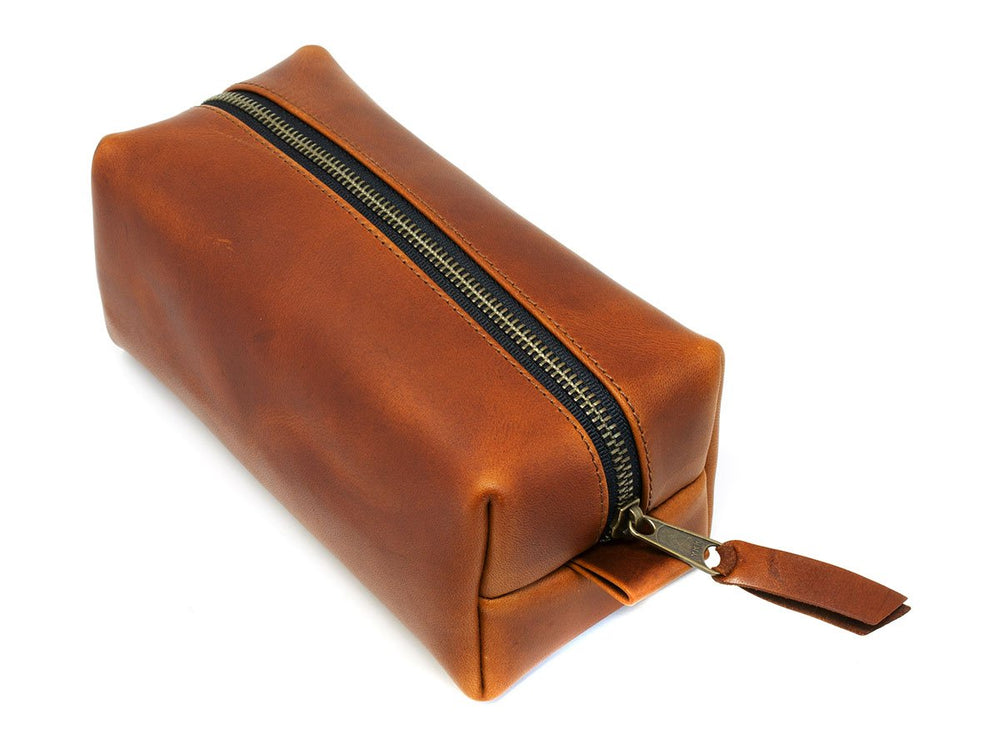 Milwaukee Leather Dopp Kit - Tan Toiletry Bag - olpr.