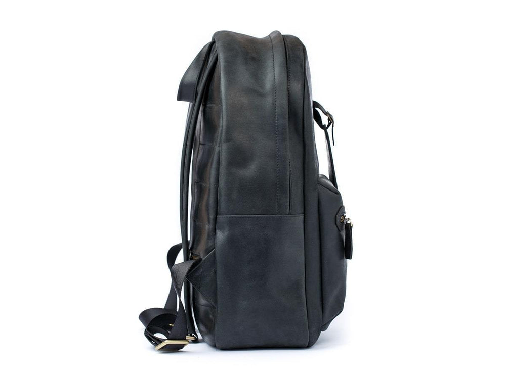 
                      
                        Crazy Horse Leather Backpack City - Black Backpack - olpr.
                      
                    
